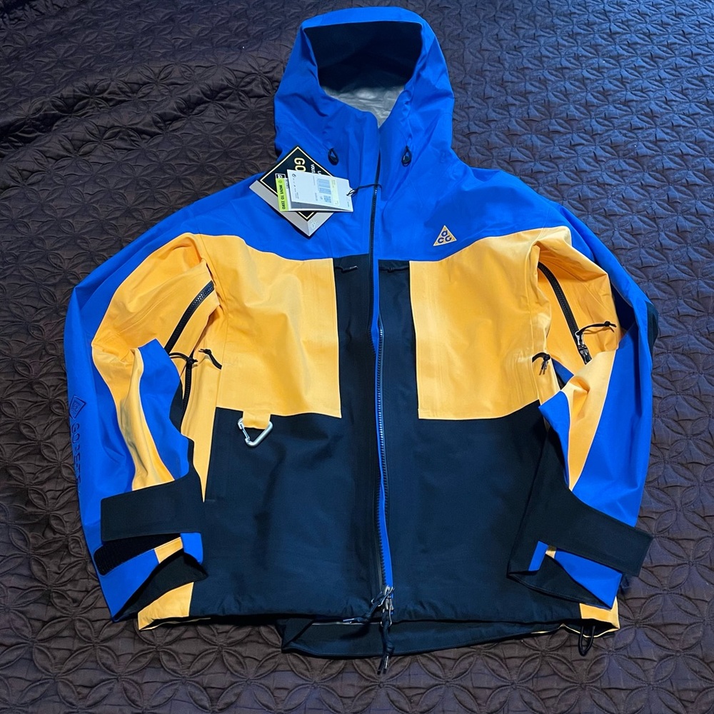 Nike ACG Gore Tex Rain Jacket